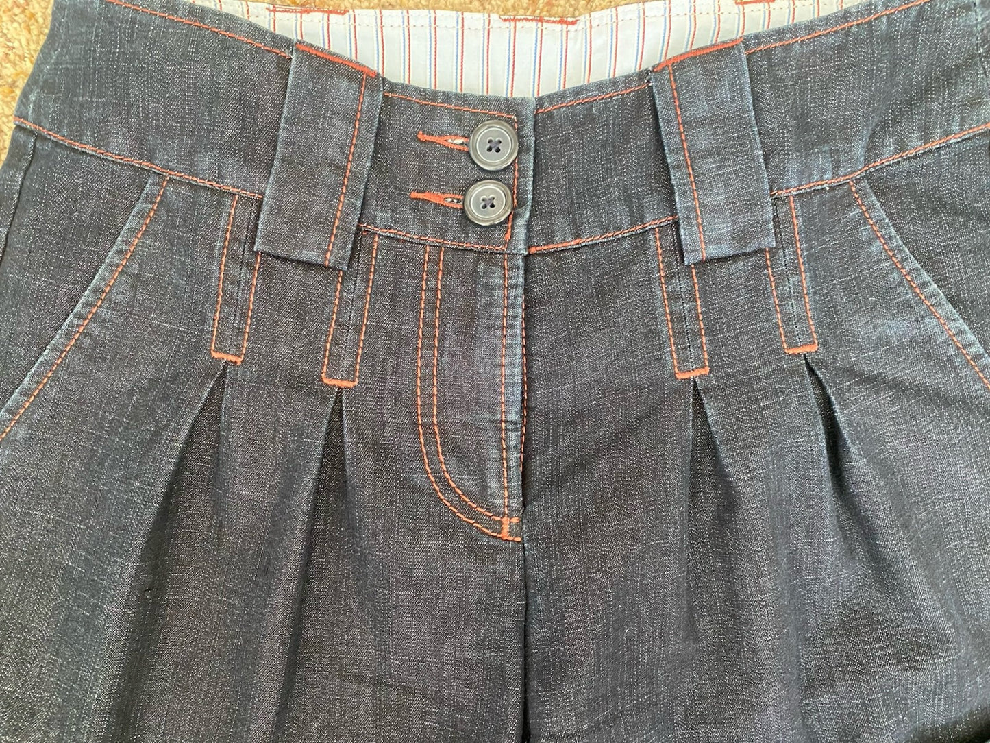 Adorable 🥰 VTG Anthropologie Plus Fours Denim Pleated Shorts Women Size 8